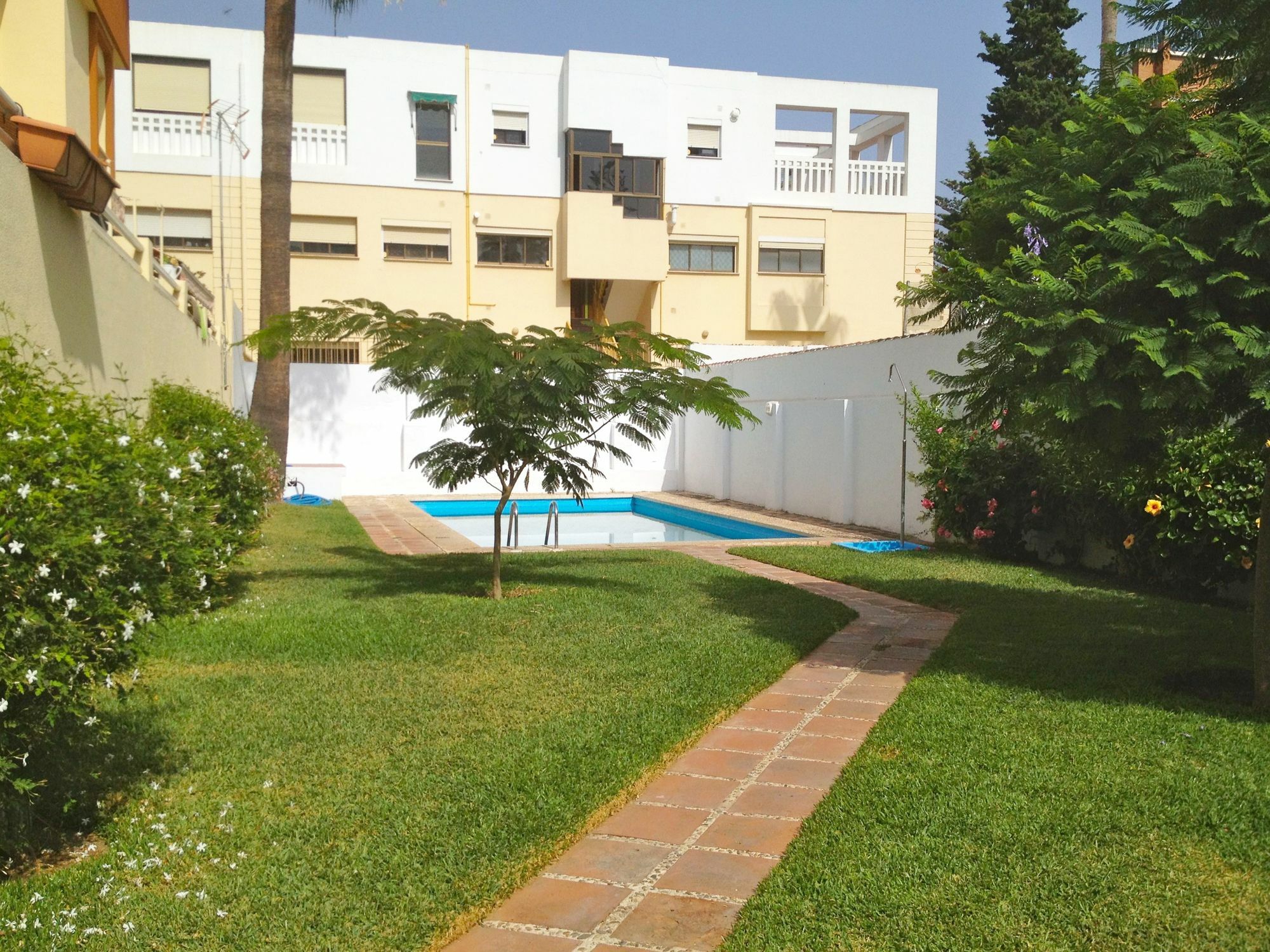 Malagadevacaciones - La Casa De Enka Apartment Luaran gambar